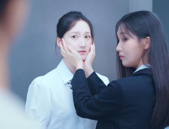 【APP下载】《主角》互动影游中文版
